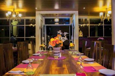 Hill Cool Hotel & Restaurant