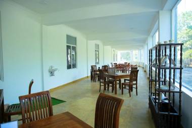 Glenloch Tea Factory Hotel