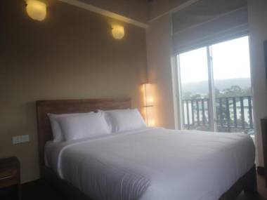 Emirates Luxury Apartments (Glen Fall Residencies)