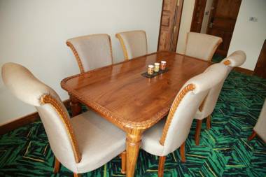 Araliya Green City Hotel