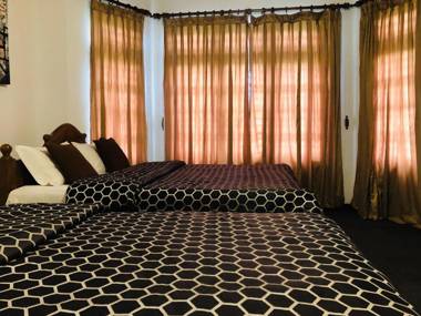 New Royal Mount Hotel