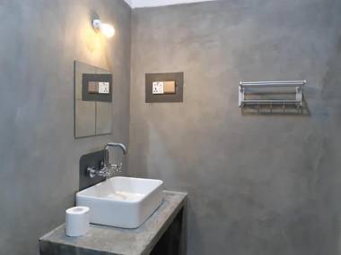 Siril Guesthouse Hostel