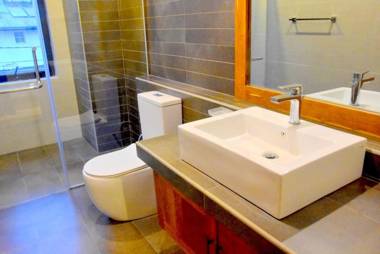 Manuka Hillwood Hotel