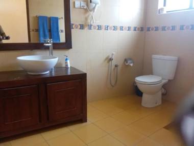 Marine Tourist Guest House At Negombo Beach