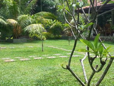 Green Wood Villa Negombo