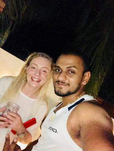 White Villa Airport Transit Hotel