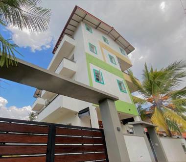 Srimadis Villa near Airport - Negombo