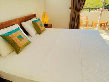 Srimadis Villa near Airport - Negombo