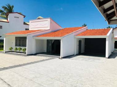 Bony's Holiday Inn Negombo