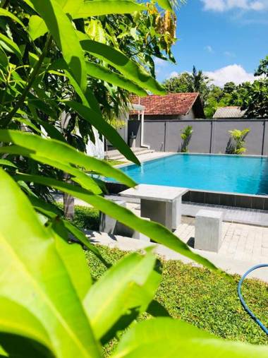 Bony's Holiday Inn Negombo