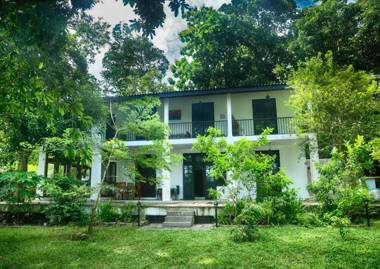 Villa by the Lake Bolgoda Moratuwa-Colombo