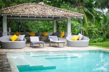 Siri Wedamadura Villa by Colonial Villas in Sri Lanka