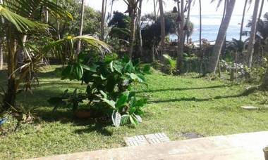 SunRay Rest - Beach View Homestay