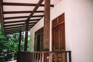 Kadolana Guest House