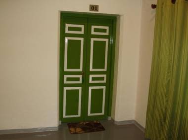 Green Banana Mirissa Hotel