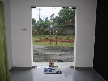 Green Banana Mirissa Hotel