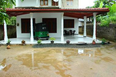 Ever Glow Guest Mirissa