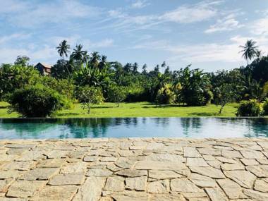 FireMoonGarden by Peacock Villa