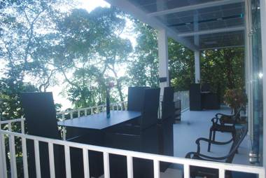 Glass Rooms Accommodations Adam's peak