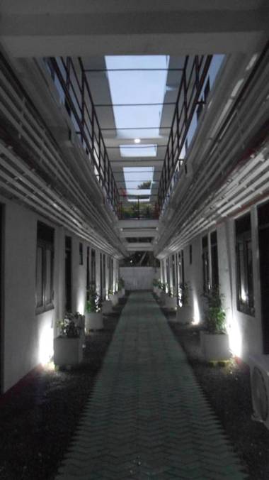 Cinnamon Airport Residencies