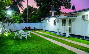 Diva Villa Airport Transit Hotel