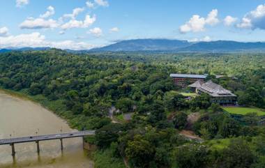 Earl's Regency Hotel