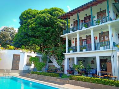 Kandy Kaya Residence