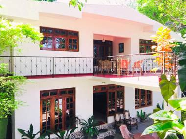 Kandy Shady Trees Villa