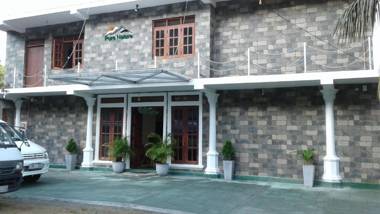 Pure Nature Hotel Kandy