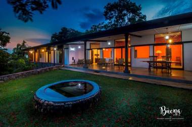 The Buena Vista Kandy