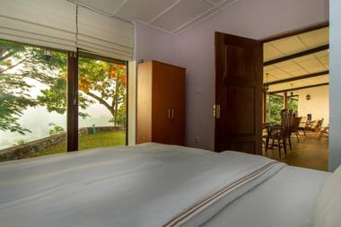 The Buena Vista Kandy