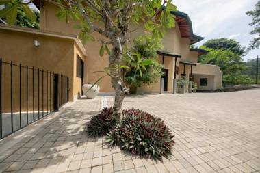 Melheim Kandy Villas