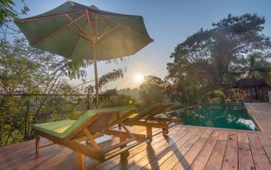 Kings Pavilion Luxury Hotel