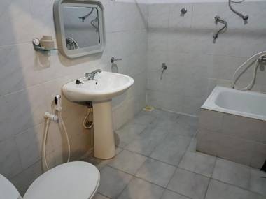 No 51 Menik Home Rest