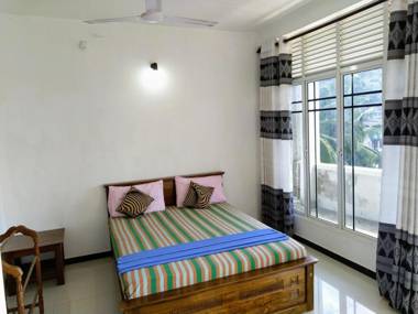 Kandyan Holiday Center And Kandyan Feel Free Homestay