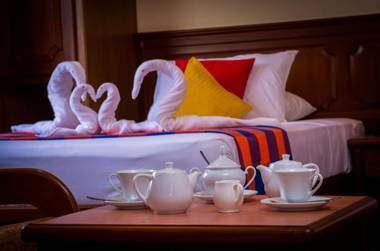 HOTEL LAKEFIELD "Excellence"