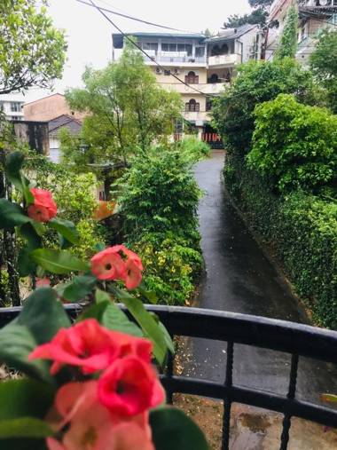 Kandy IVY Banks Holiday Resort