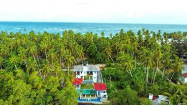 Charming Villa with pool near beach Sri Lanka