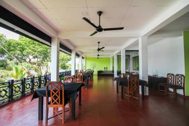 Kalla Bongo Lake Resort