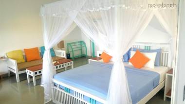 Neela's Beach Inn