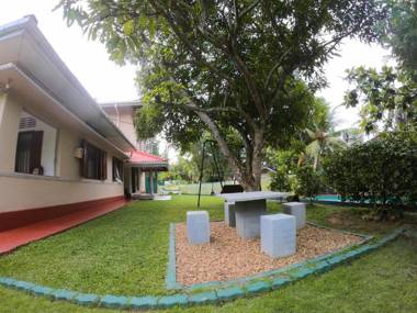 Girilena Guest House