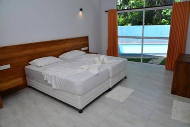 Siri Tropical Retreat