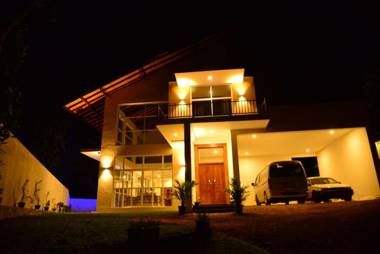 Siri Tropical Retreat