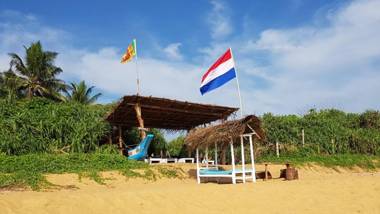 Bandulas Beach House