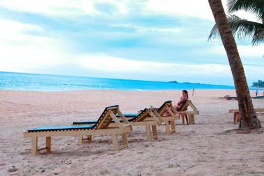 Shenora Beach Resort