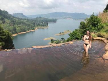 River side Guest house and Travels