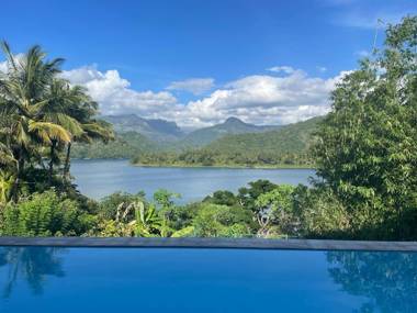 The Glasshouse Victoria Villa Kandy