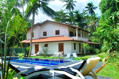 Affordable private villa for long and short family holiday in Hikkaduwa Sri Lanka