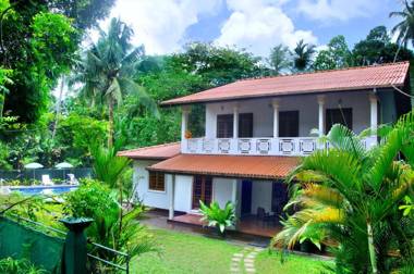 Affordable private villa for long and short family holiday in Hikkaduwa Sri Lanka