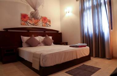 Affordable private villa for long and short family holiday in Hikkaduwa Sri Lanka